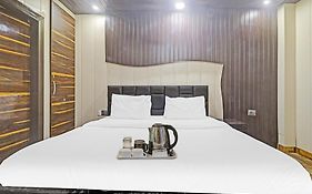 Hotel O Bhavya Residency